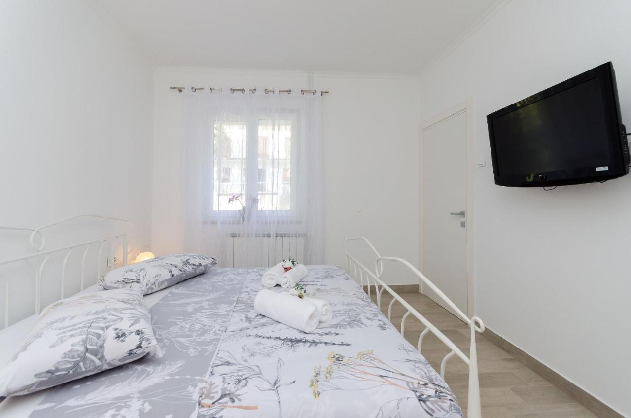 רוביני Apartment Zdenko מראה חיצוני תמונה